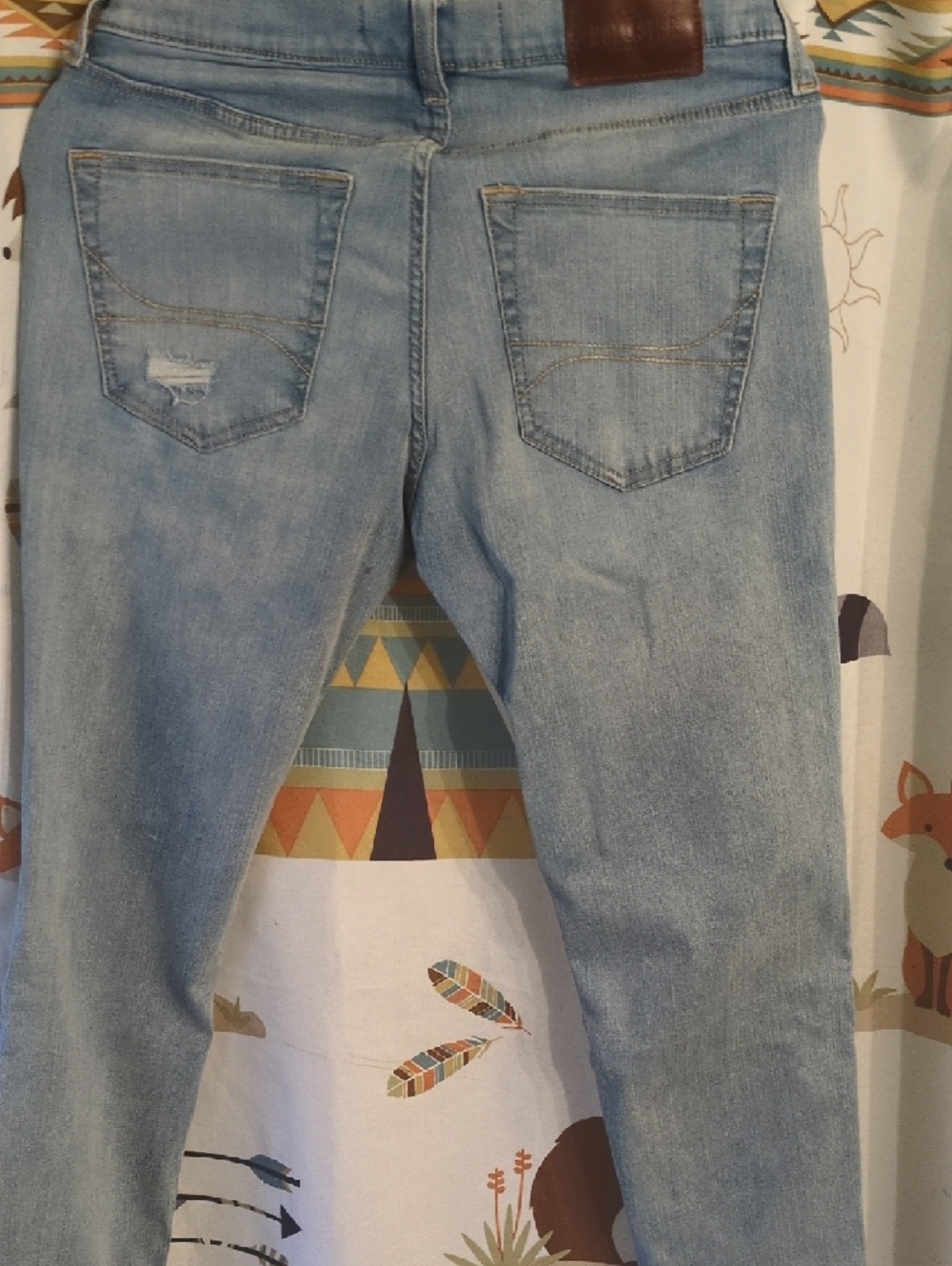 Hollister Light Wash Distressed Skinny Jeans - Picture 6 of 6